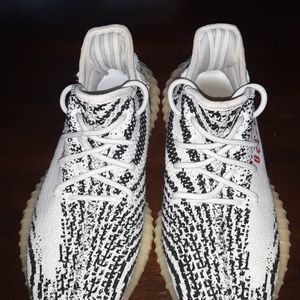 Yeezy Boost 350 v2 Zebra